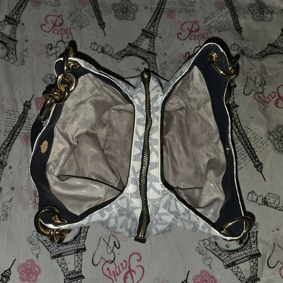 Michael Kors Women's Bag - Picture 10 of 16